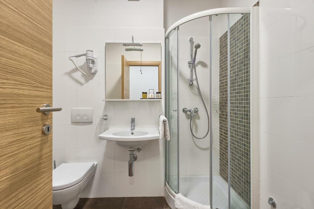Adriatic Apartments Fazana Exterior photo